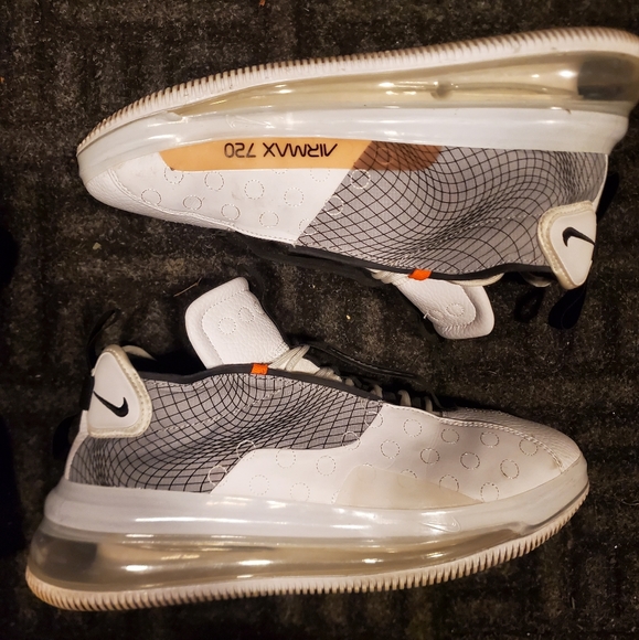 Air Max 720 DiMSiX Waves